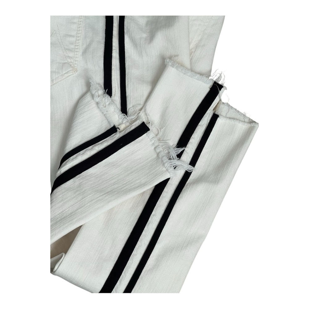 Mother Insider Crop Step Fray Jeans - Picture 5 of 13